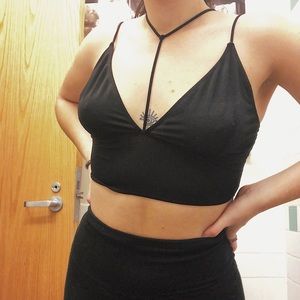 URBAN OUTFITTERS BLACK Y-STRAP BRALETTE